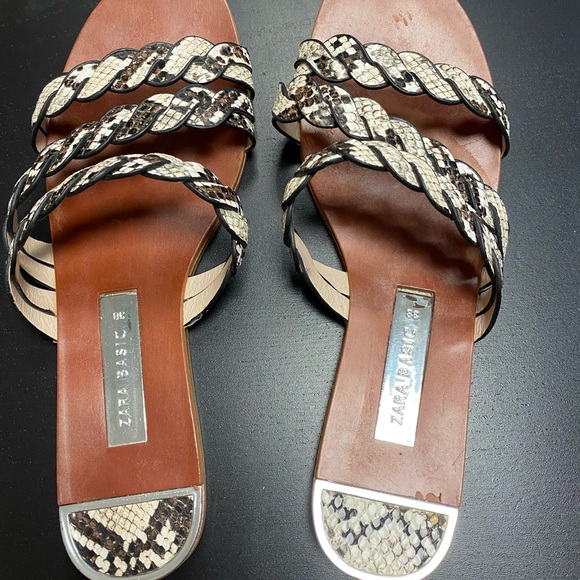 Zara Basic Sandals - Picture 13 of 13